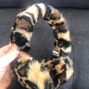 Ugg Ear Muffs leopard print